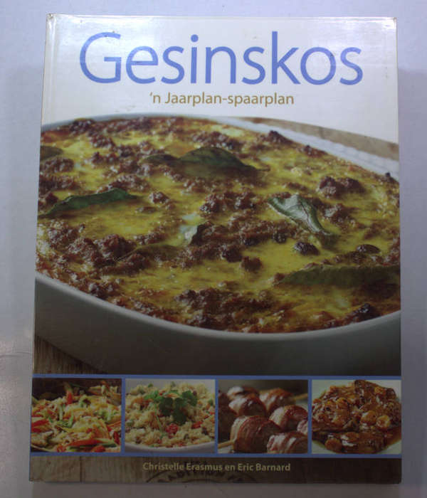 Five Assorted Cookbooks and Magazines Hard and Soft Cover Afrikaans Cookbooks