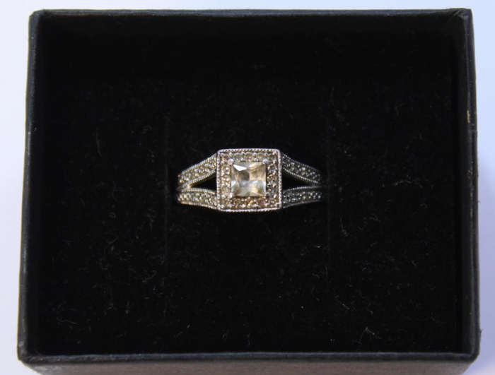 American Swiss Certified CR White Sapphire and Sterling Silver Ring