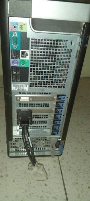 Dell Precision T7810 Tower Workstation Dual Xeon cpus 2 x 8 Cores 1.7ghz Proccessors