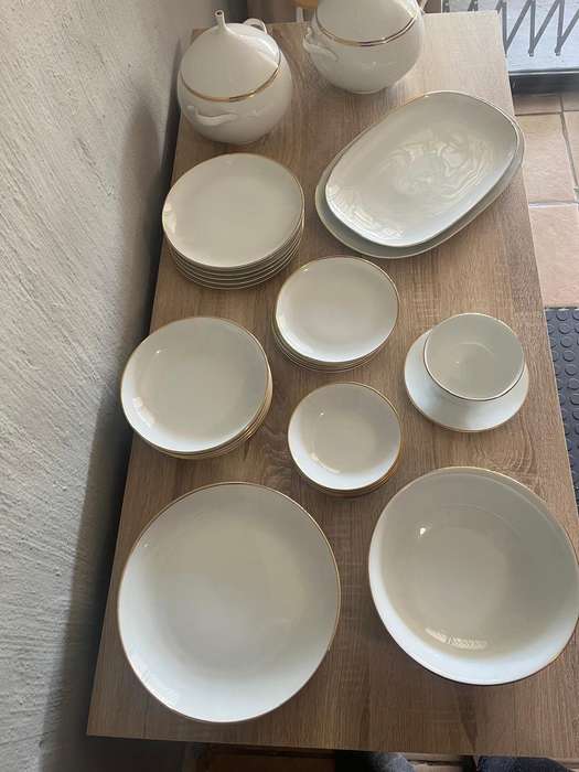 Hutschenreuther 34 - Piece Porcelain Set  Gold Trim  German Vintage