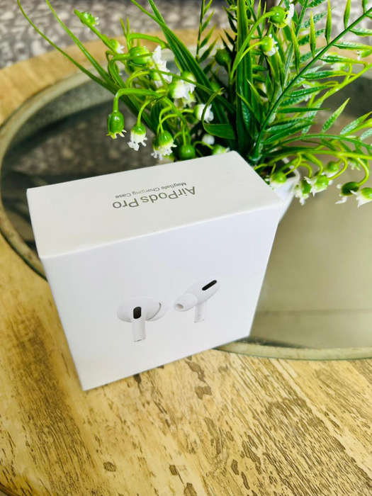 Apple AirPods Pro (1st Generation) - in great condition and working perfectly.