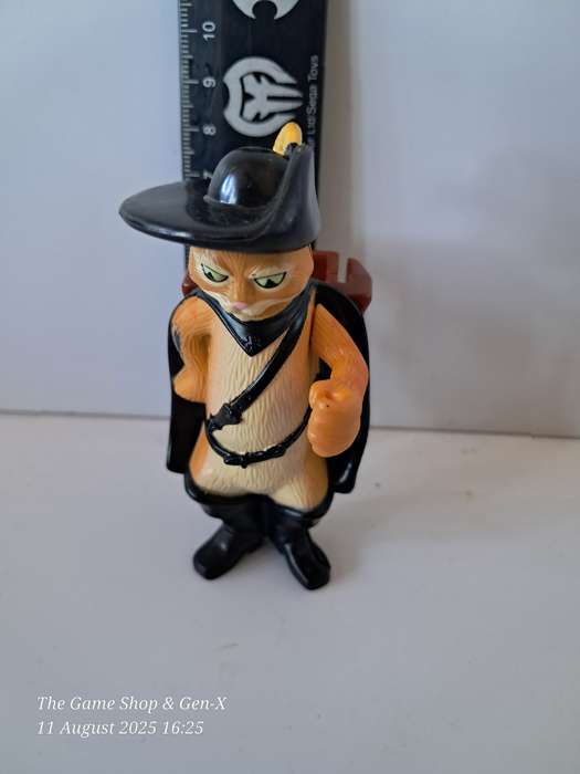 Puss in Boots toy
