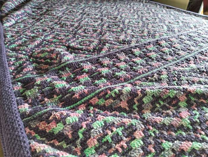 Crochet Blanket 158cm x 123cm (Acrylic) Purple