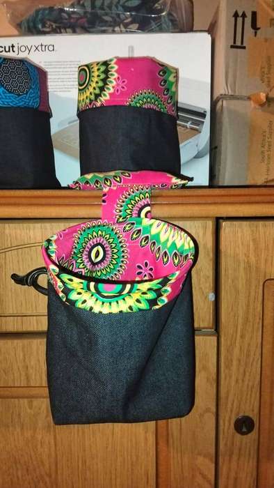 Table Standing Snippy Bag Pink & Green