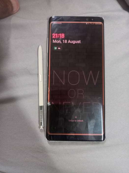 Samsung Galaxy Note 8  Pre-owned (Cracked Screen & Scratches, Fully Functional)