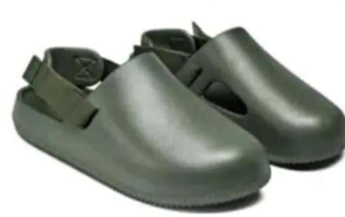 Clogs