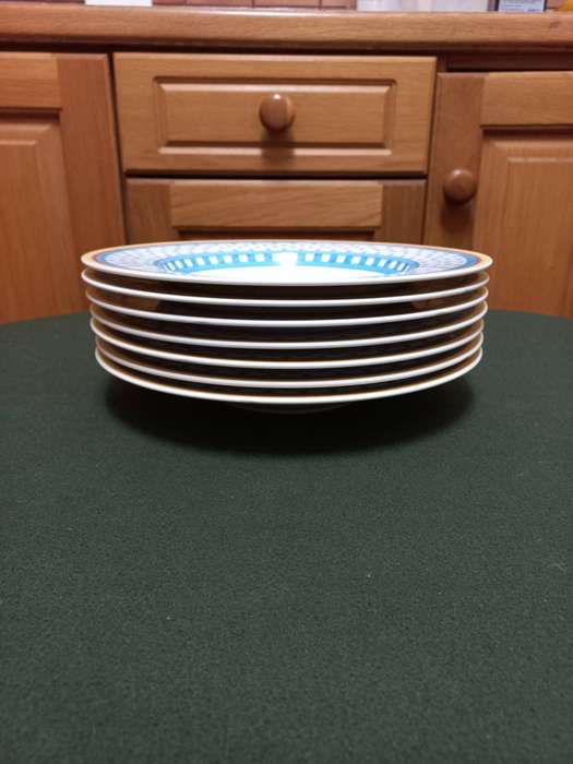 Villeroy and Boch Twist Anna Soup/Desert Bowls