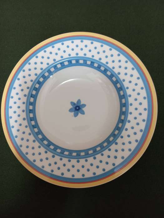 Villeroy and Boch Twist Anna Soup/Desert Bowls