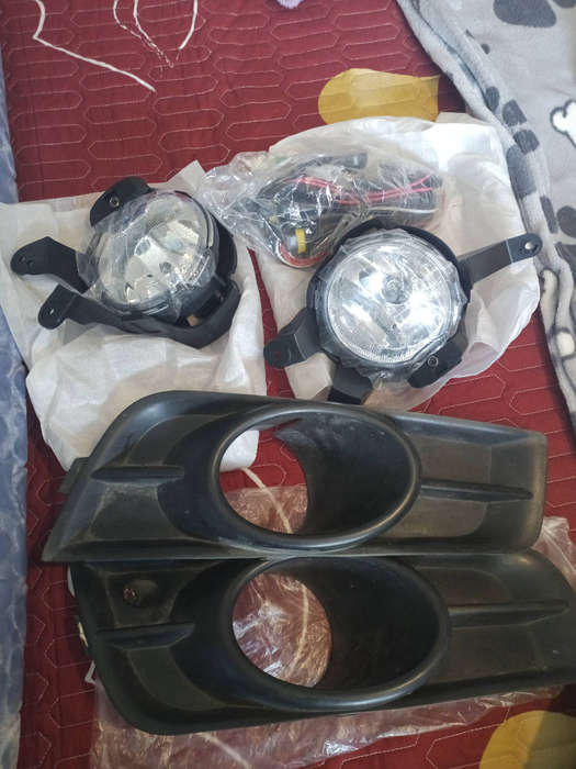2010 chevrolet cruze fog lights set and cover