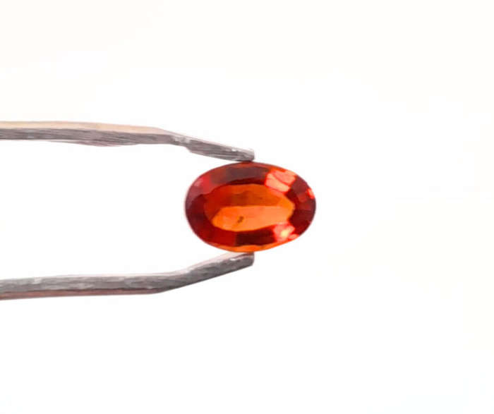 Orange Tourmaline Namibia/0.70ct/7x4.5mm/oval