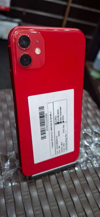 I phone 11 64gb