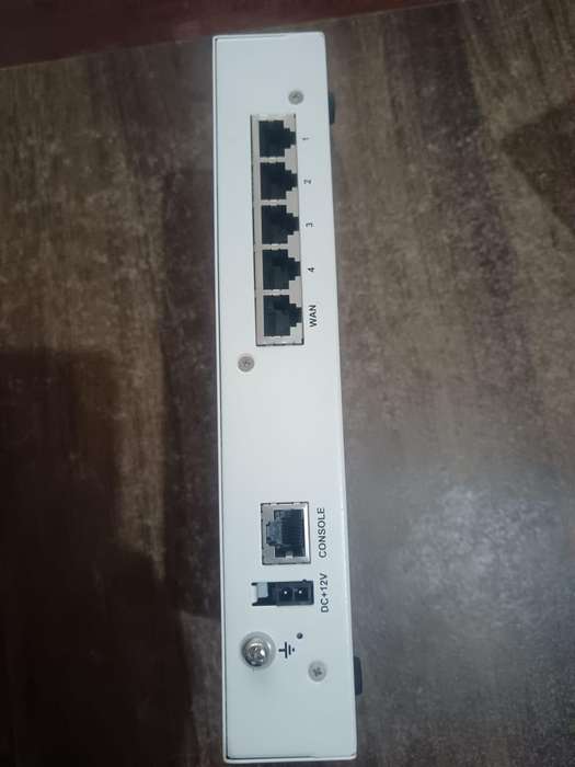 FortiGate FG-30E all-in-one security appliance (Without a charger)
