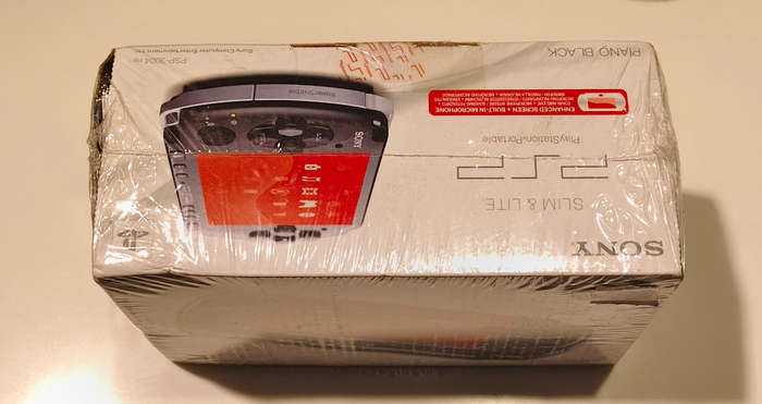 VERY RARE!Sealed Sony PSP