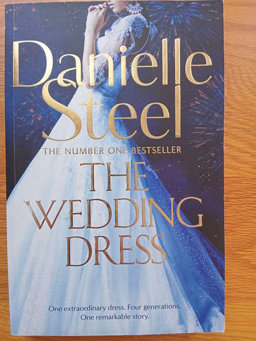 The Wedding Dress - Danielle  Steel