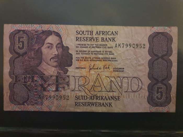 Vintage South African Reserve Bank 5 Rand (1980s)  Jan van Riebeeck / Dr. Gerhard de Kock signature