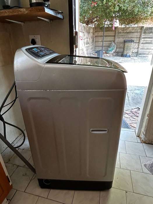 Samsung Washing Machine (top Loader)