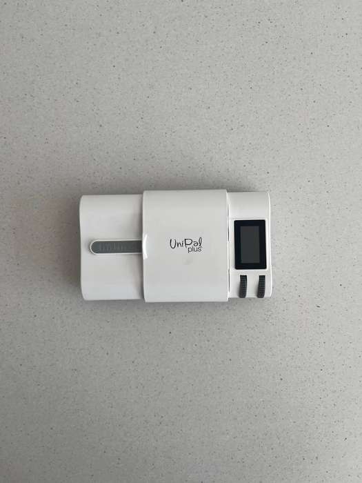 UniPal Plus - Universal Battery Charger