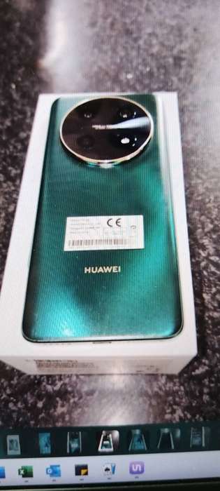 HAUWEI NOVA 12i