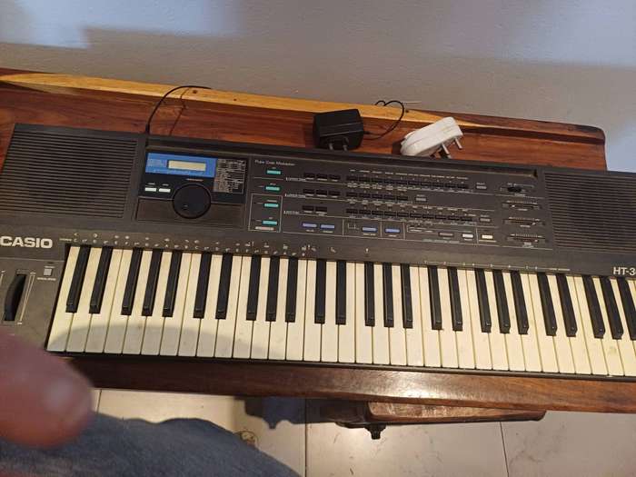 Casio HT 3000 keyboard Instrument