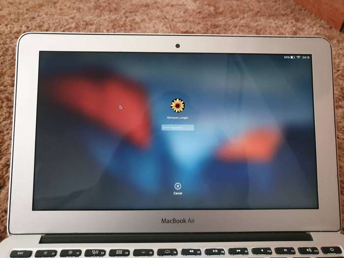 MacBook Air 2015 Mint Condition