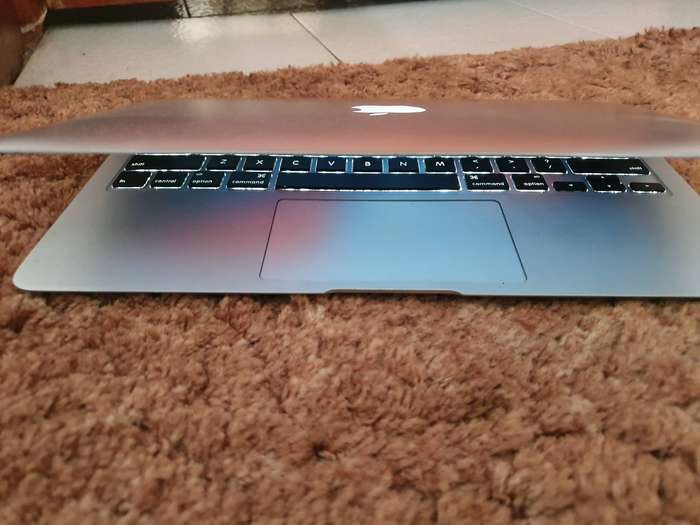 MacBook Air 2015 Mint Condition