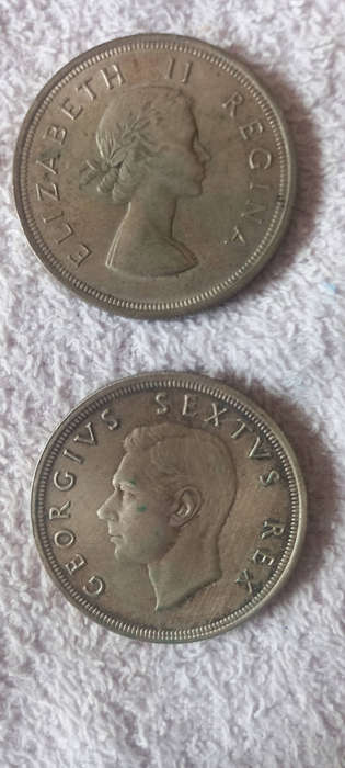 Union of South Africa 1948 and 1953 Five Shillings ( Crown)