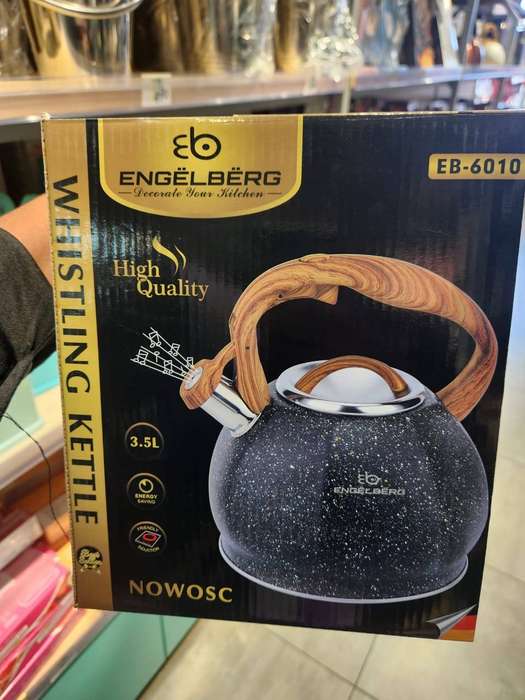 whistling kettle