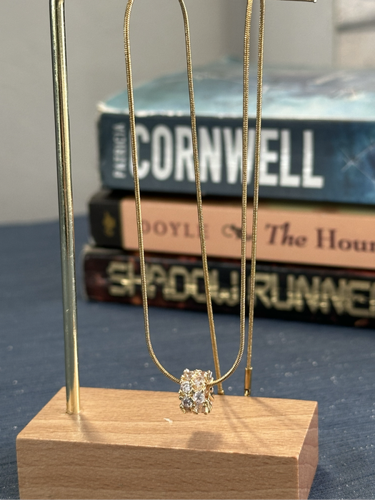 Veloura Pendant  18K Gold Plated