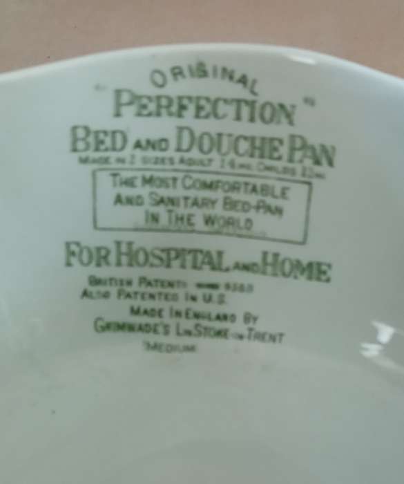 Bed pan porcelain