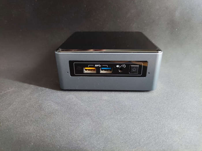 Intel NUC mini PC