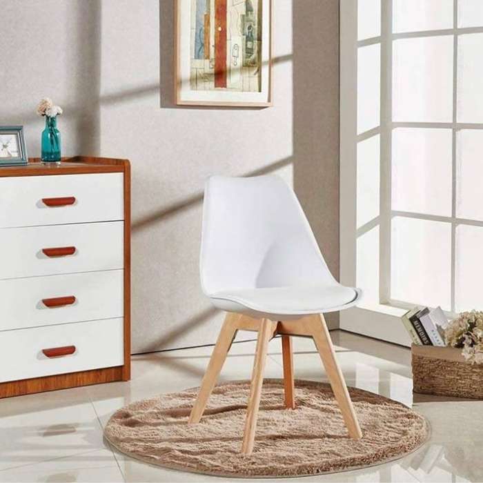 Classy Padded PU Leather Chair