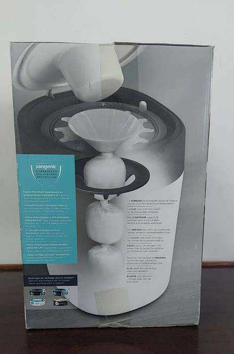 Tommee Tippee Twist And Click Advanced Nappy disposal Bin Cotton white
