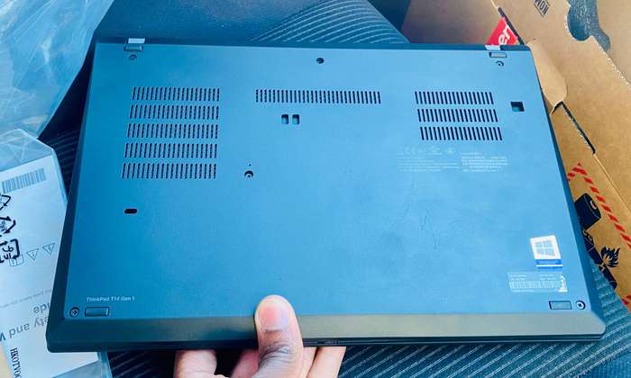 Lenovo T14 Gen1 - i5 10th Gen TouchScreen