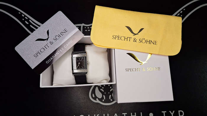 Specht & Söhne Unisex Reverso Watch (SP0028-1 Inverso Noir)