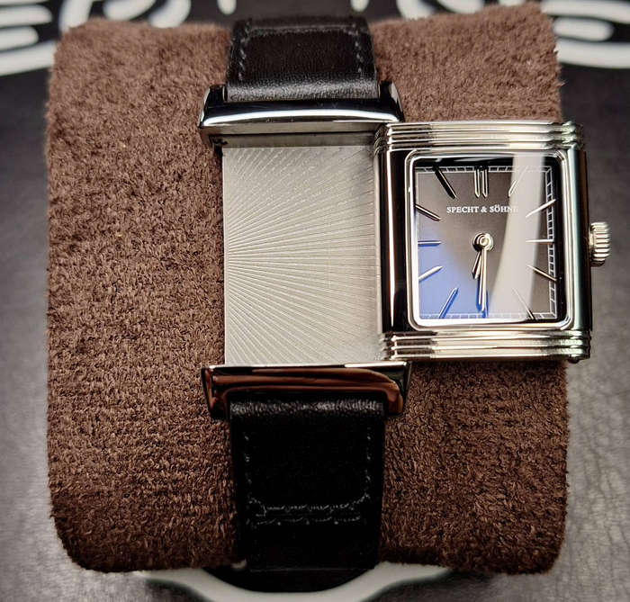 Specht & Söhne Unisex Reverso Watch (SP0028-1 Inverso Noir)