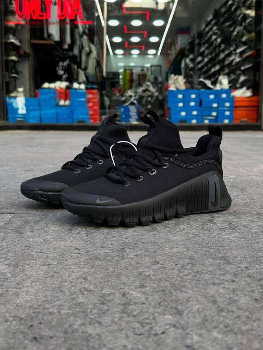 Nike Free Sneakers