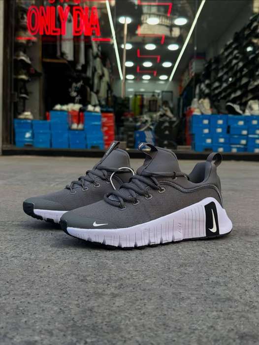 Nike Free Sneakers