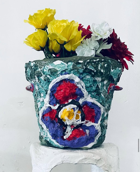 "Artistic Plant Containers":