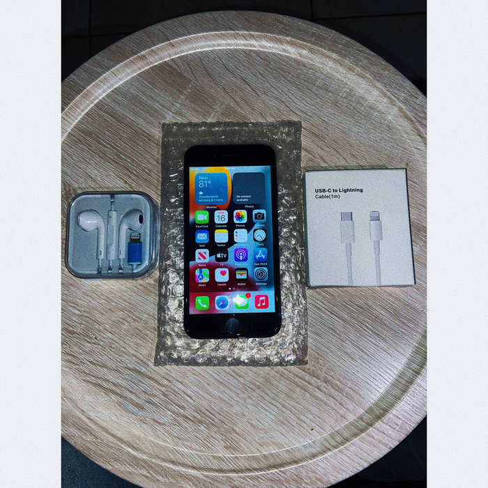 iPhone 7 CPO (32 GB)