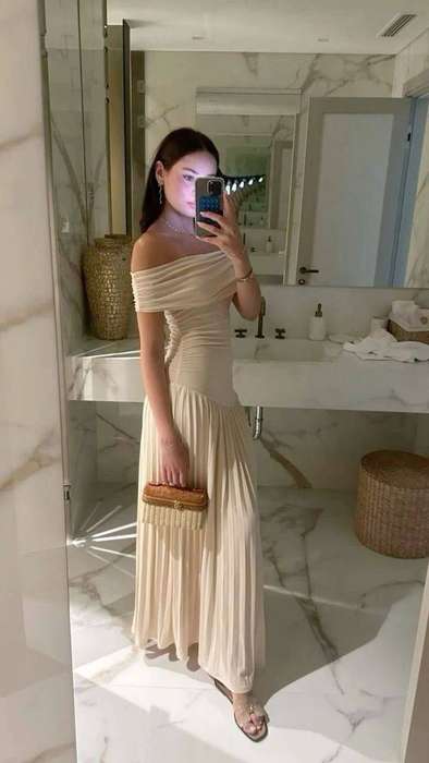 Maxi long pleated dress