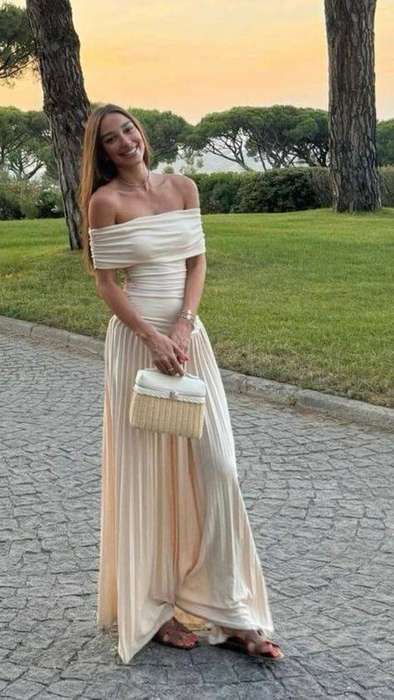 Maxi long pleated dress