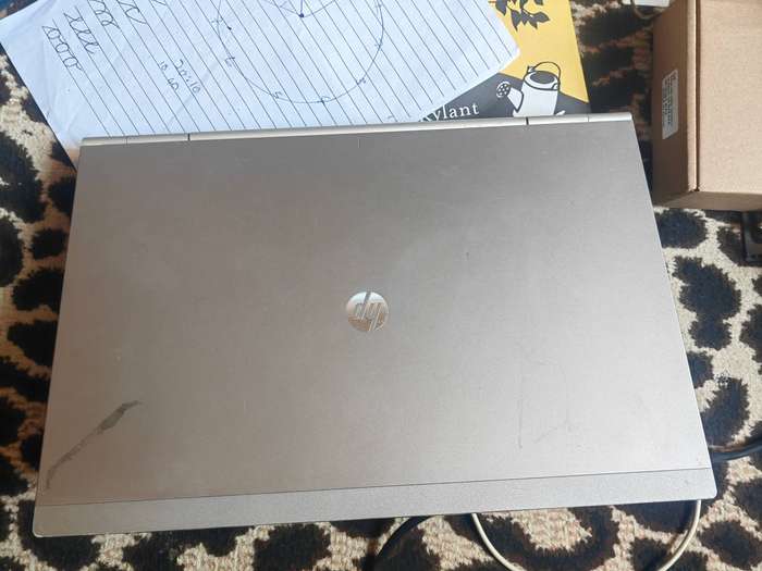 selling hp core i5 laptop
