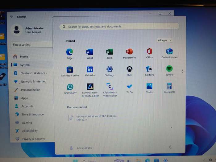 selling a Samsung intel laptop