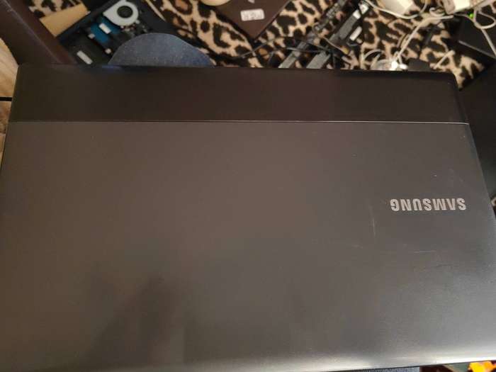 selling a Samsung intel laptop