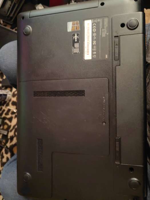 selling a Samsung intel laptop