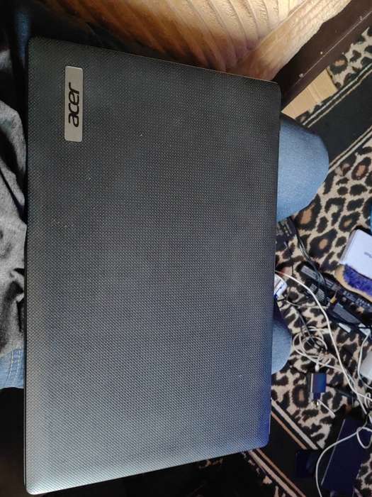 Selling acer core i3 laptop
