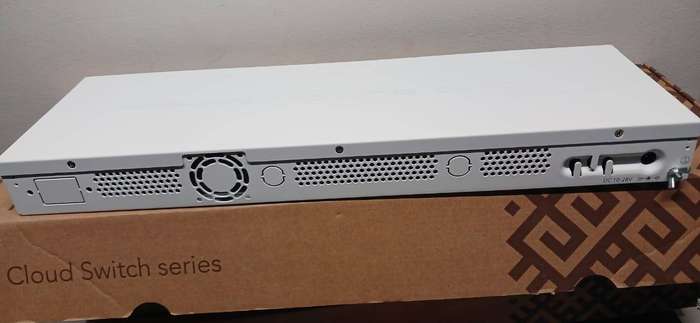 MikroTik CRS326-24G-2S+RM Switch L2 Gigabit