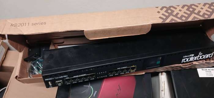mikrotik rb2011uias-rm