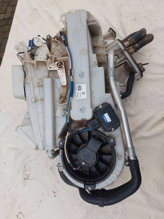 Aircon Unit (rear) - Toyota Land Cruiser