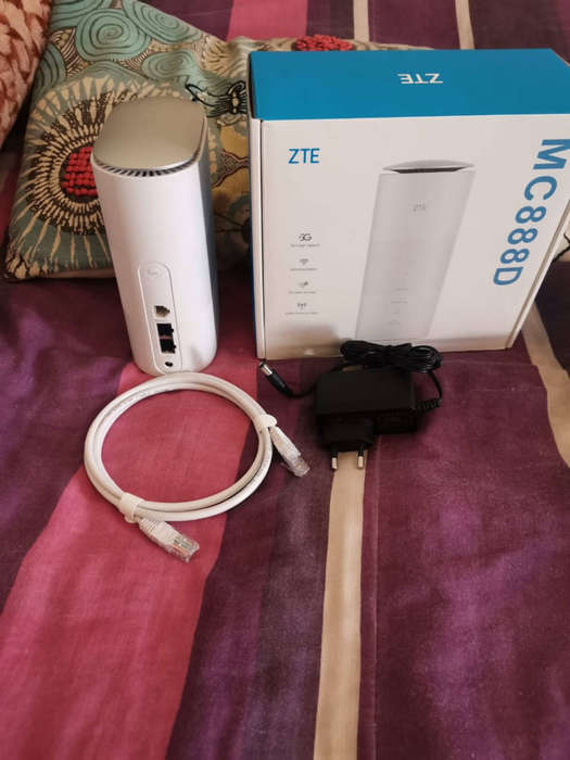 ZTE MC888D 5G wifi router